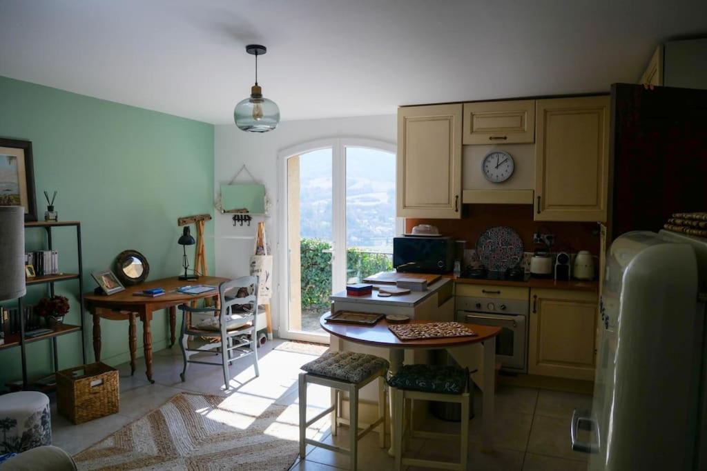La Maison De Ninia Динь-ле-Бен Экстерьер фото